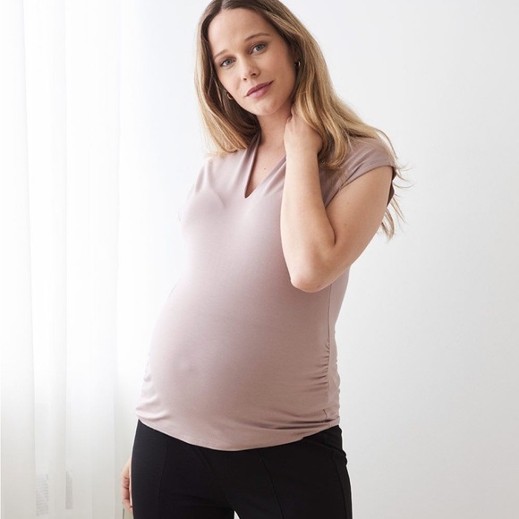 2/$30 Thyme Maternity Extended Shoulder V-Neck T-Shirt, Large - Picture 1 of 7
